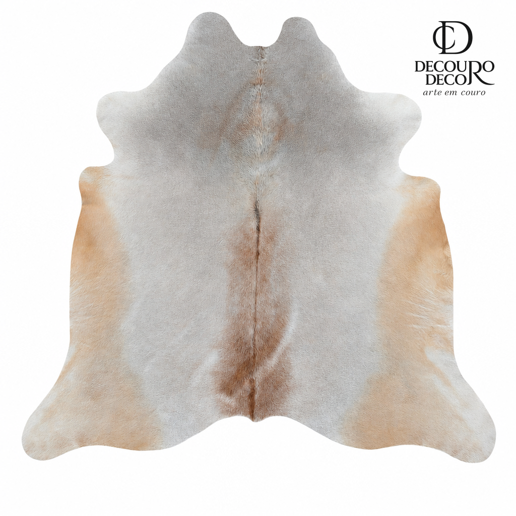 Tapete de pele de boi natural cinza e branco pelo curto macio GR1037 2,06x2,22m em couro bovino legítimo — fundo branco
