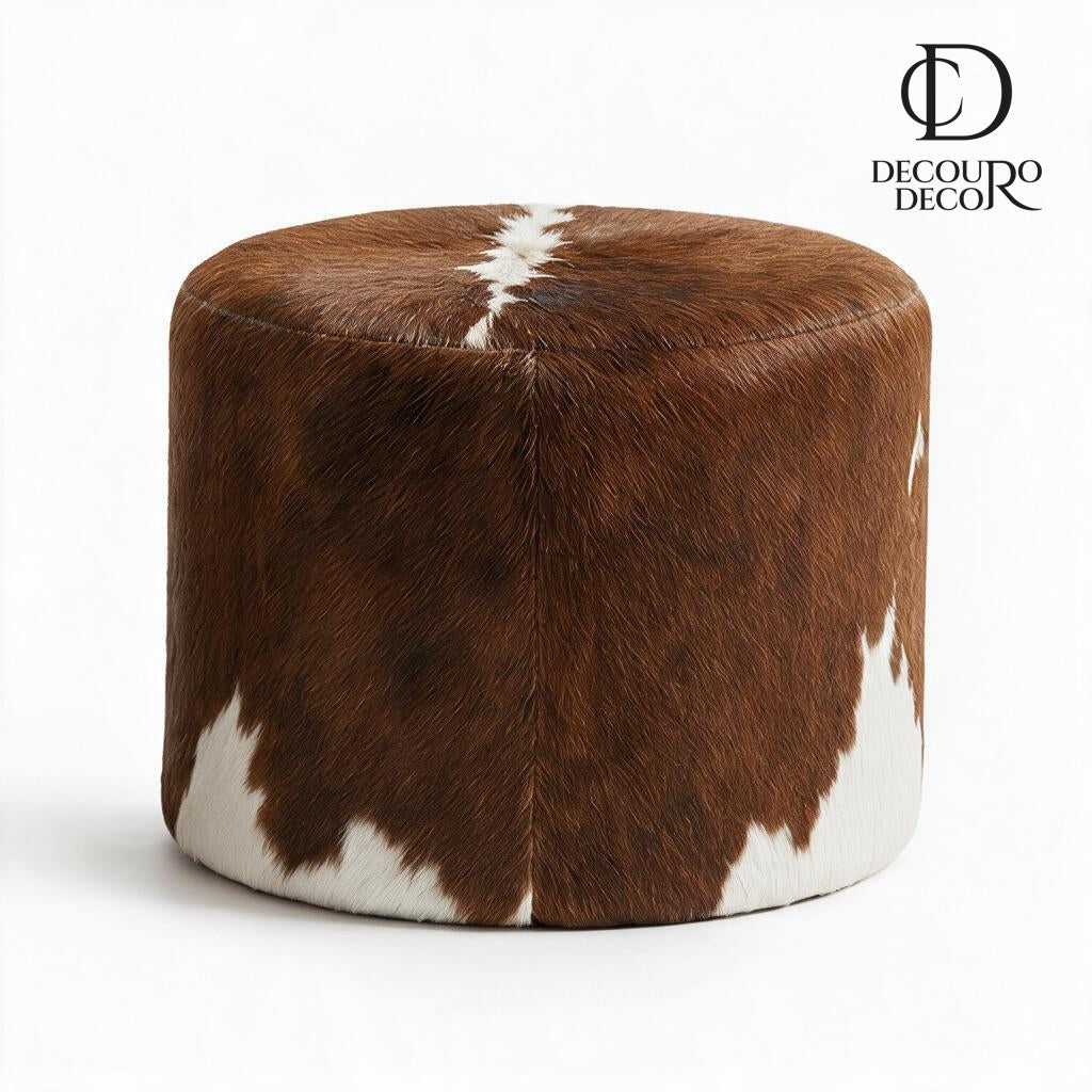 Puff Redondo em Couro Bovino Hereford Marrom e Branco 40x40 cm Tamanho Pequeno