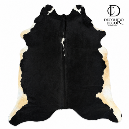 Tapete Bovino Natural Preto e branco  I Pb1099 I 1,91x1,84m