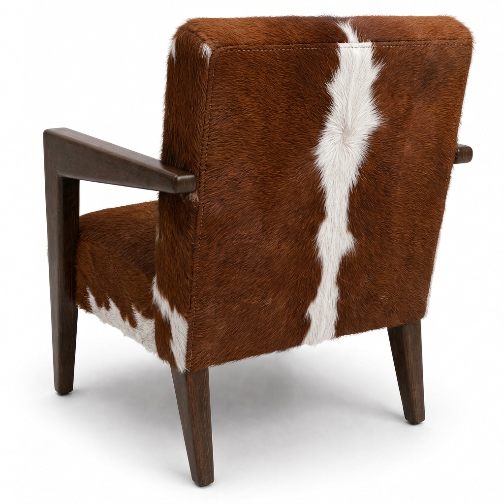 Poltrona de Couro Bovino Marrom e Branco Estilo Hereford Americano
