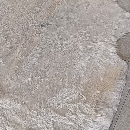 Tapete de pele de boi — vídeo real do produto BRA1047