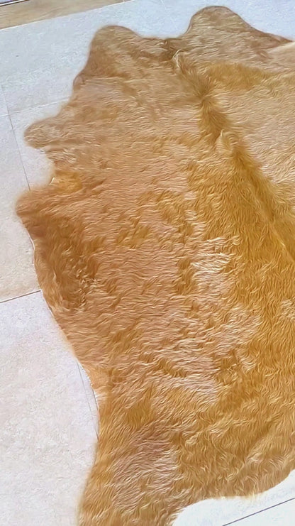 Tapete de couro bovino bege marrom dourado BE956 1,91x1,90m — video