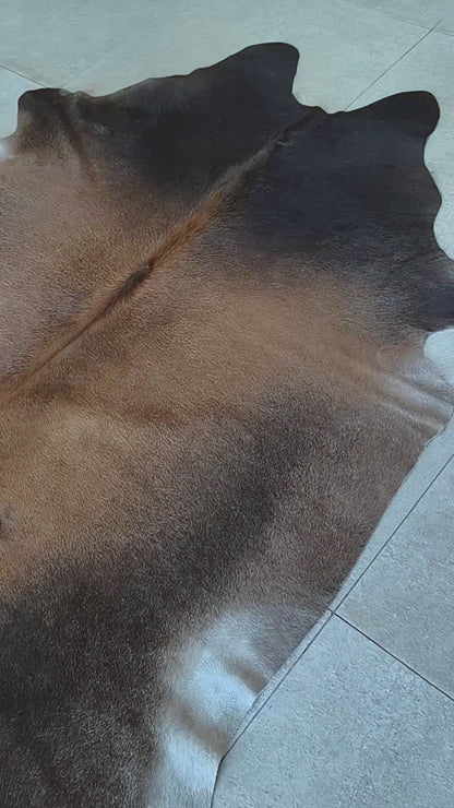 Tapete de pele de boi — vídeo real do produto OSC1023