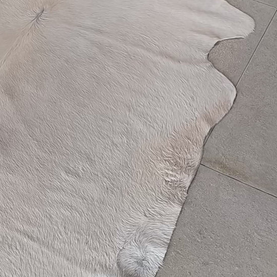 Tapete de pele de boi — vídeo real do produto BRA1046