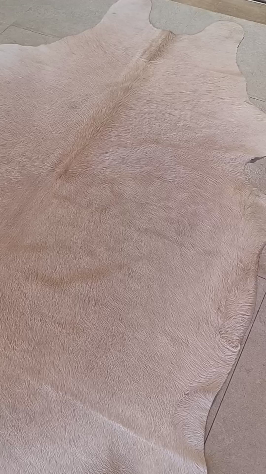 Tapete de pele de boi — vídeo real do produto BC970