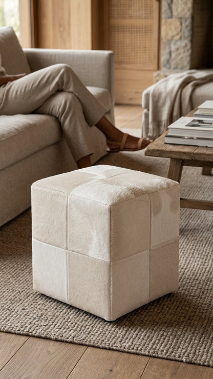 Puff Quadrado Off White em Couro Legítimo