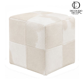 Puff Quadrado Off White em Pelo Natural Bovino
