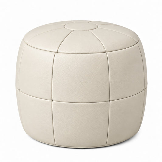 Puff Pipa Off White — 1 unidade — 40x40cm, fundo branco
