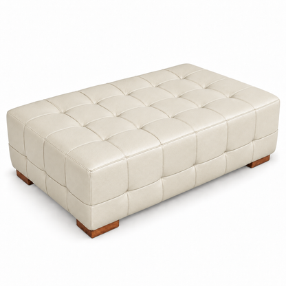 Puff Retangular Capitonê em Couro Off White em fundo branco