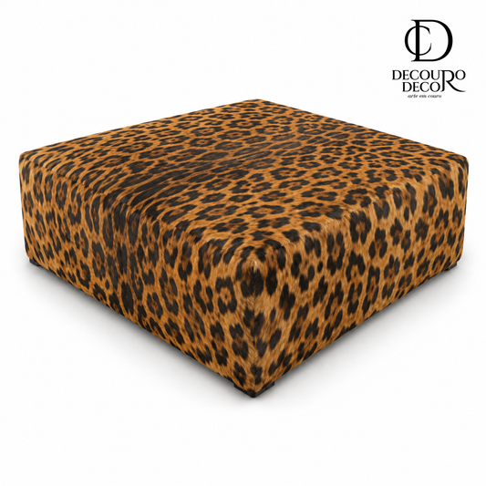 Puff Quadrado Savana Onça 80x80cm em Couro Legítimo com Serigrafia Animal Print