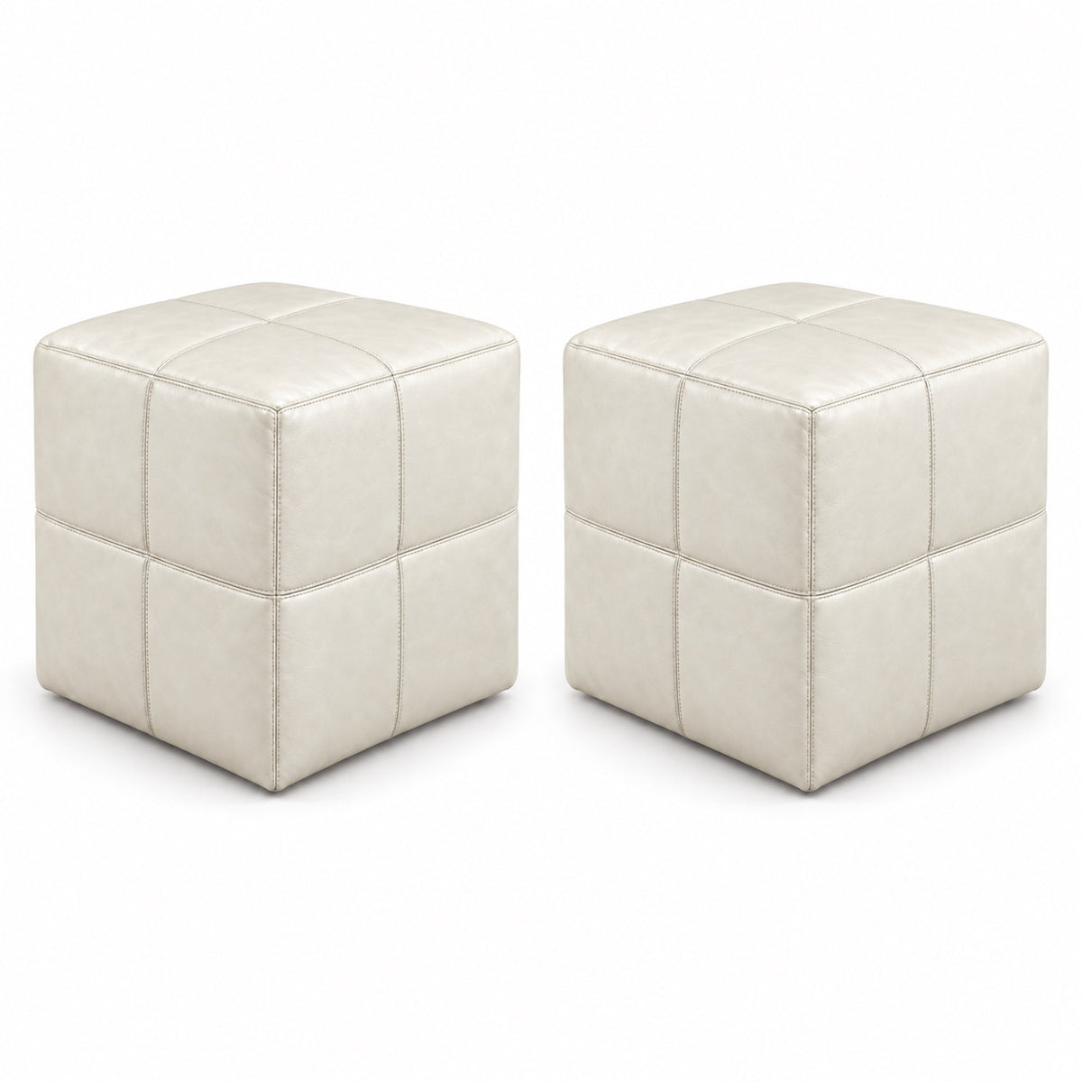 Kit com 2 Puffs Quadrados Waxy Off-white em fundo branco
