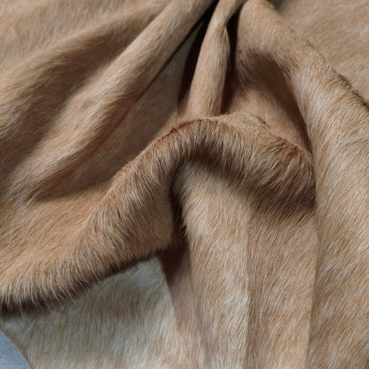 Tapete Bovino Bege Claro pelo curto BC915 - 2,00x1,94