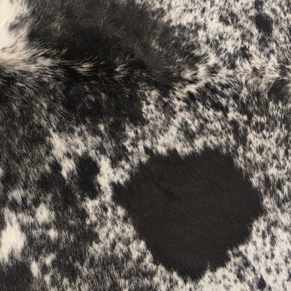 Tapete de couro de boi natural exótico preto e branco EXC1044 — foto real 2