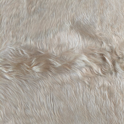 Tapete de couro de boi branco pérola pelo alto BRA1047 — foto real 2