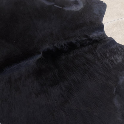 Tapete Bovino Natural Preto Intenso e Branco I PB794 2,13x2,11m