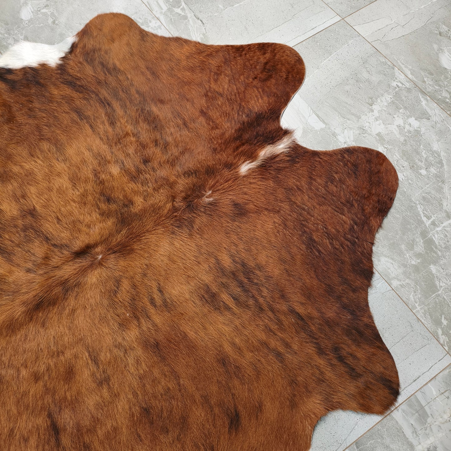 Tapete Bovino Brazino Escuro Macio I BZE940 I 1,90x1,73m