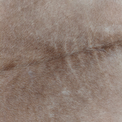Tapete de couro de boi bege claro BC969 — foto real 2