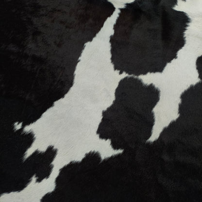 Tapete Bovino Natural Preto e Branco Macio Cor Intensa I PB948 I 2,17x2,12m