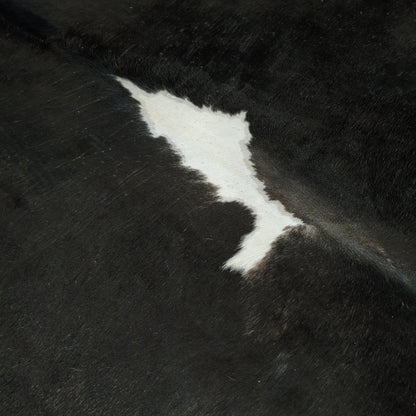 Tapete Bovino Natural Preto e Branco Pelo Curto I Pb1089 I 1,98x1,97 m em Couro Legítimo