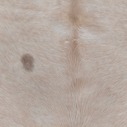 Tapete de couro de boi bege claro sedoso BC1060 — foto real 2
