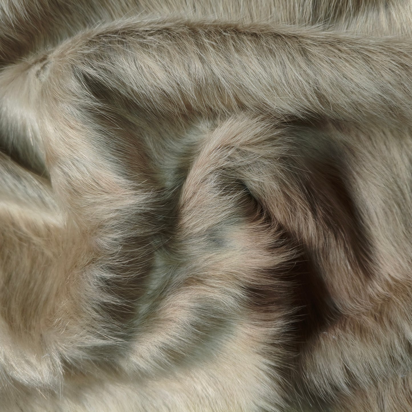 Tapete Bovino Natural Champagne Claro Linha Premium Pelo Alto I CH923 I 2,09x1,97m