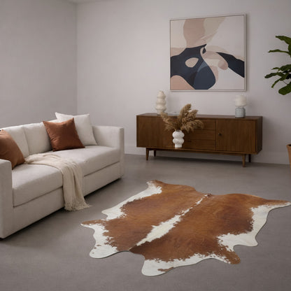 Tapete Bovino Natural Vermelho e Branco I VB358 I  2,27 x 2,35 m