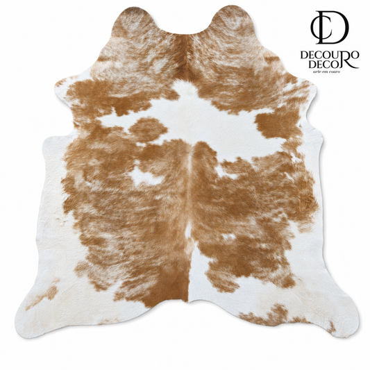 Tapete Bovino Natural Bege e Branco BB800