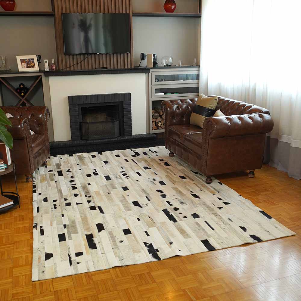 Tapete Tiras Olivia – Preto e Branco em Couro Legítimo